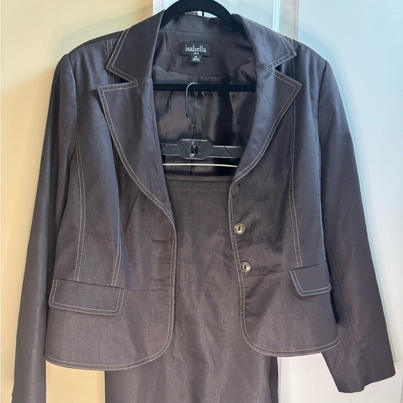 Women’s Brown Suit - Picture 1 of 7